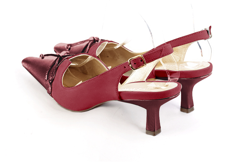 Burgundy red women's open back shoes, with a knot. Tapered toe. Medium spool heels. Rear view - Florence KOOIJMAN